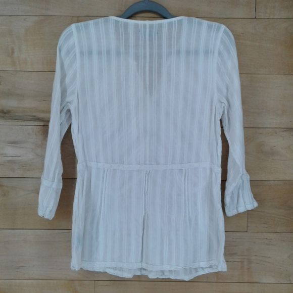 Lauren Jean Co Blouse - Picture 3 of 4